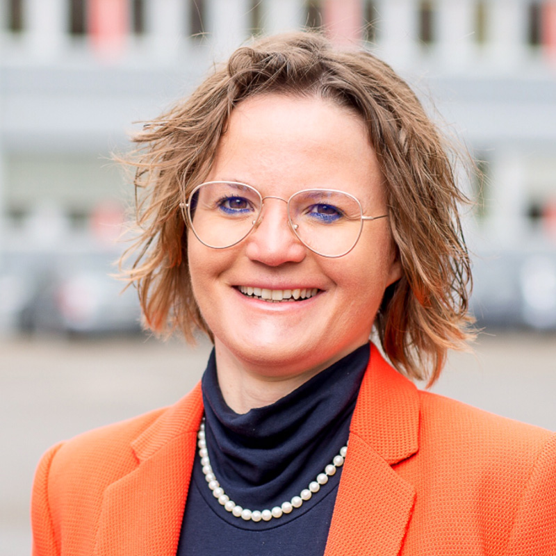  Miriam Kammerer